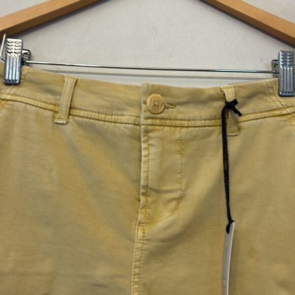 Liverpool mustard gold cuffed shorts Size 4 New - Picture 3 of 9